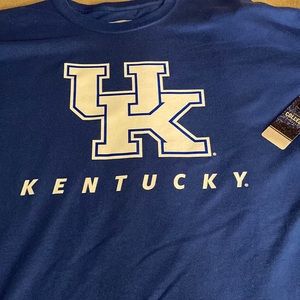 Nwt men University of Kentucky tshirt